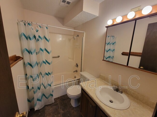 Foto del edificio - 1625 Seminole Ave NW