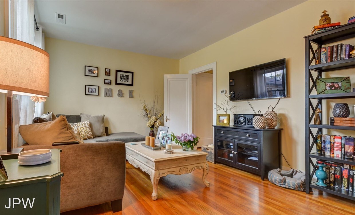 Foto principal - 610 N 2nd St