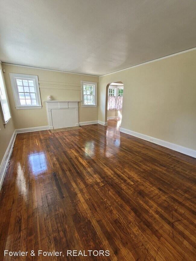 Building Photo - 2 br, 1 bath House - 415 Forrest St