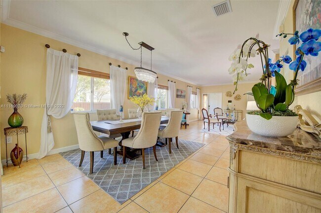 Foto del edificio - 3165 NE 3rd Dr