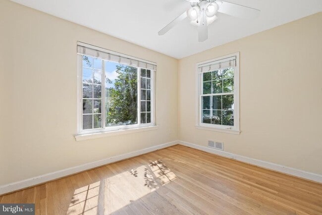 Foto del edificio - 5601 Wyngate Dr