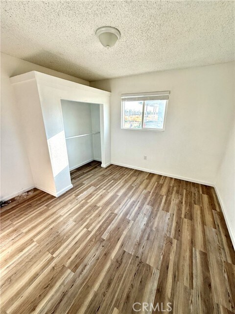 Foto del edificio - 11874 Yates Ave