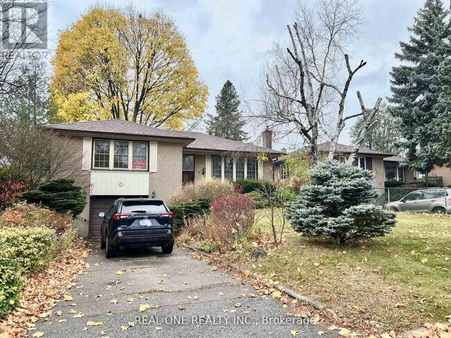 Photo du bâtiment - 6 Fairhill Crescent