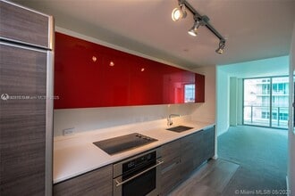 Building Photo - 1100S S Miami Ave