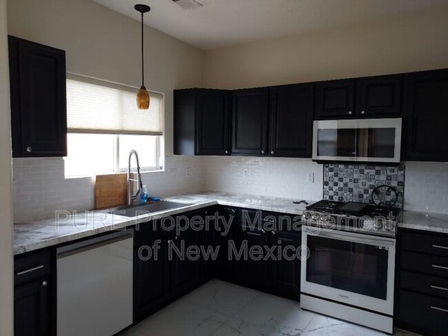 Building Photo - 13604 Mountain W Ct SE