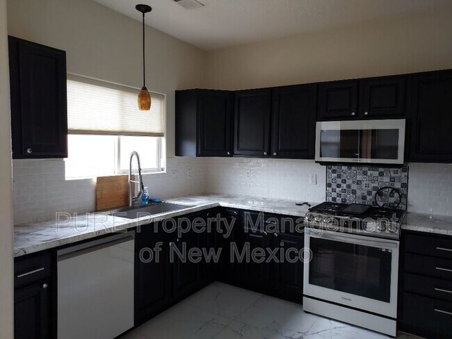 Foto del edificio - 13604 Mountain W Ct SE