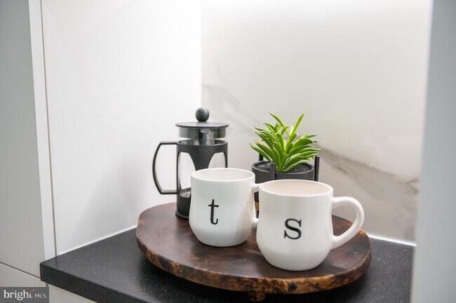 Foto del edificio - 1316 8th St NW