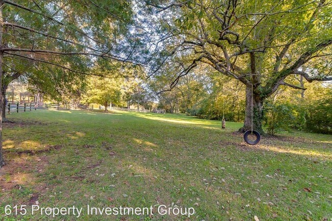 Building Photo - 5 br, 5 bath House - 1829 Old Hickory Blvd.