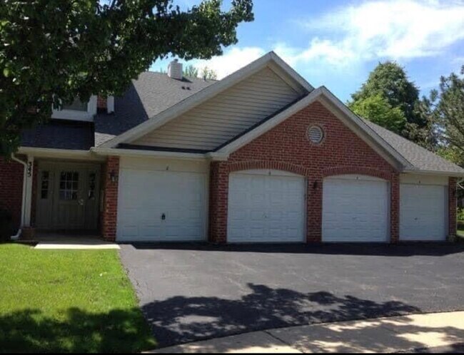 Foto del edificio - 345 Pembroke Ct