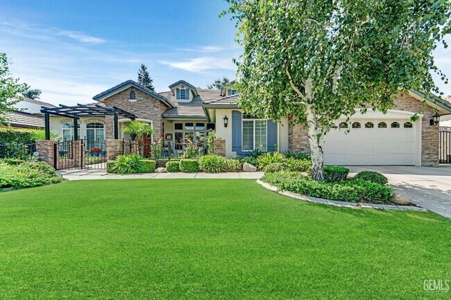 Foto del edificio - Brighton Estates Luxury 4-Bedroom Home wit...