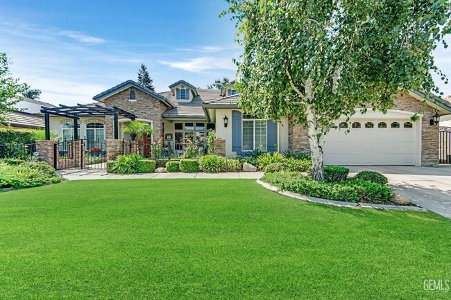 Building Photo - Brighton Estates Luxury 4-Bedroom Home with Pool, Office, Outdoor Kitchen & Paid Solar – Saves Ov...