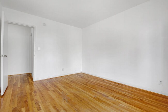 Building Photo - 138 G St SW