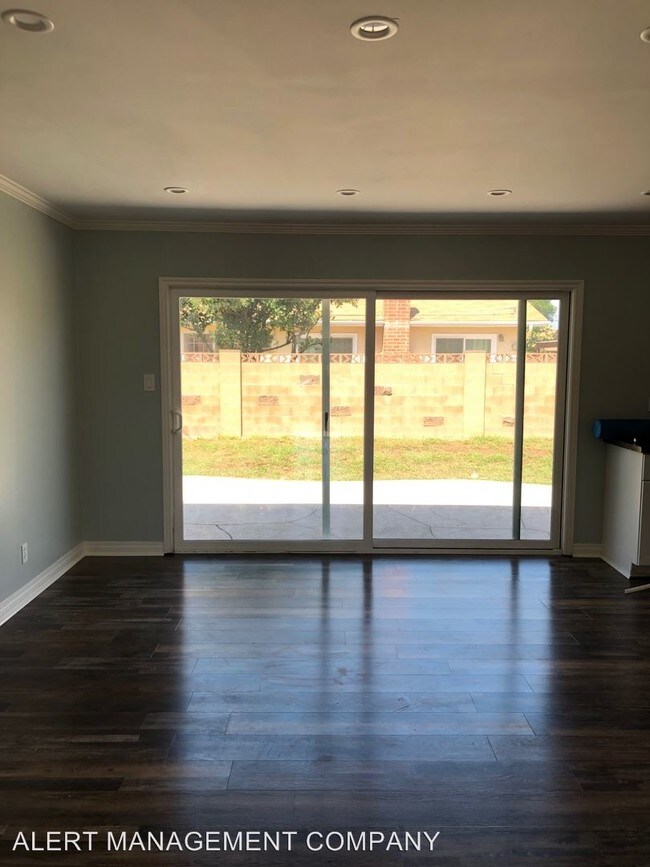 Building Photo - 3 br, 2 bath House - 1311 Bluebell St