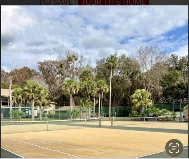 Foto del edificio - 130 Jasmine Woods Ct