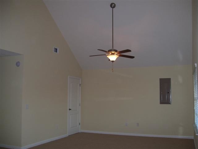 Building Photo - 21 Rosa Ln