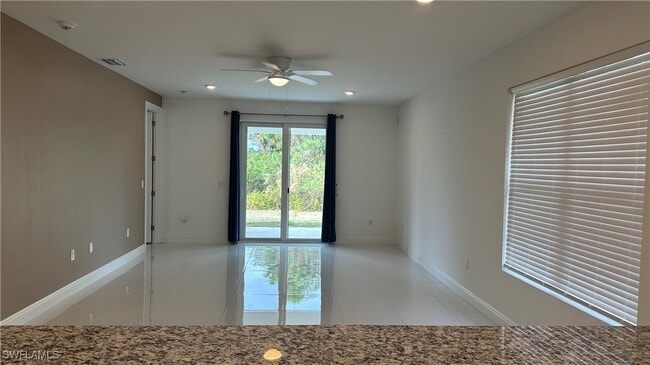 Foto del edificio - 5901 Rita Ave N