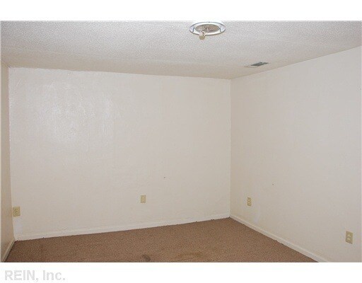 Foto del edificio - 2043 Maywood St