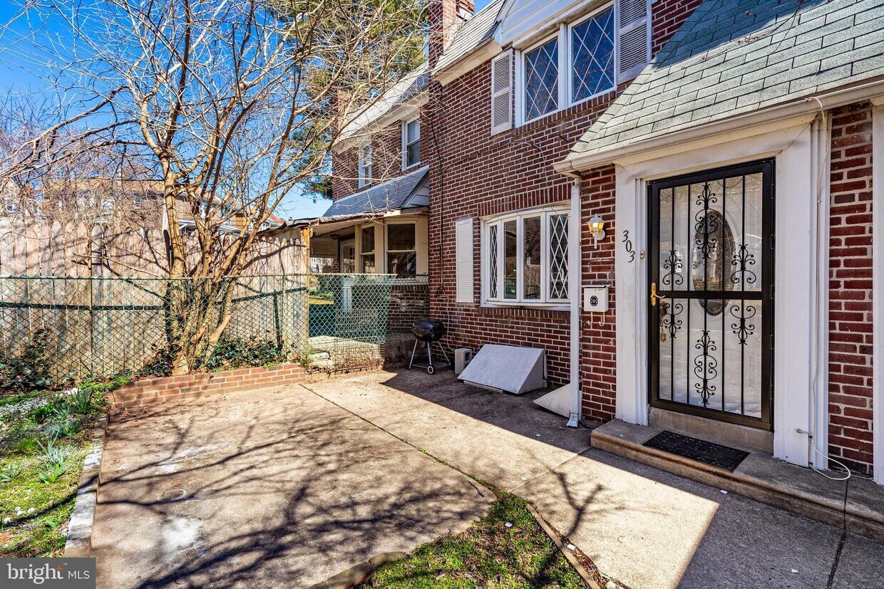 303 Copley Rd, Upper Darby, PA 19082 House Rental in Upper Darby, PA