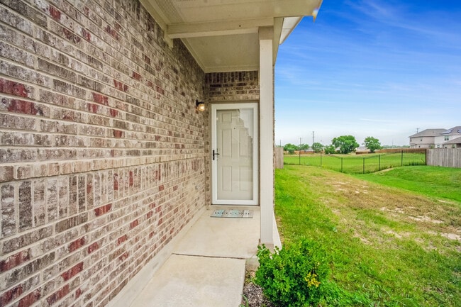 Foto del edificio - 5323 Moni Rock Dr