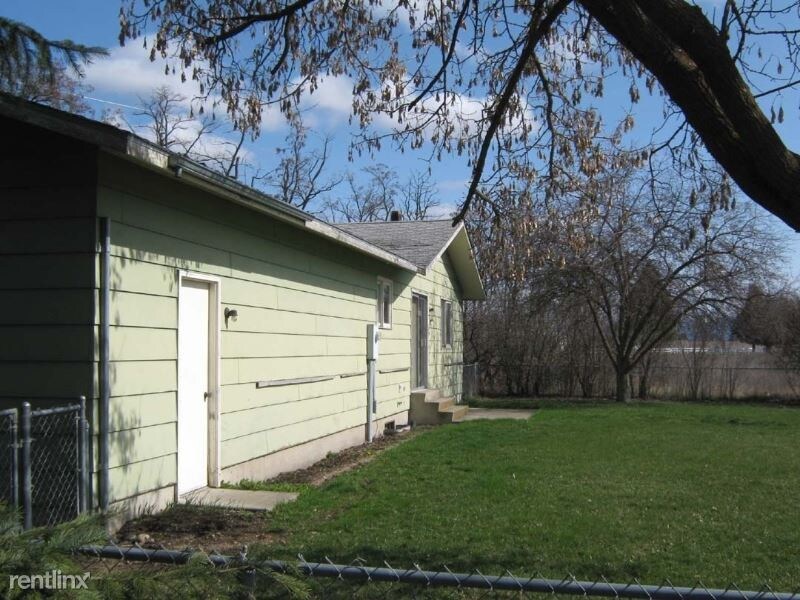 Building Photo - 3 br, 2 bath House - 4076 E Poleline Ave