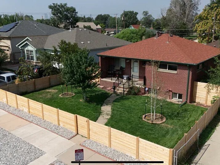 Primary Photo - 4431 Fillmore St