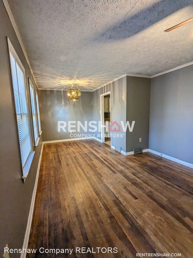 Building Photo - 3 br, 2 bath House - 1752 Carlyle Rd