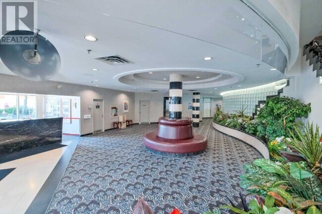 Photo du bâtiment - 1470 Midland Ave