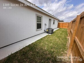 Building Photo - 1309 Sucre dr