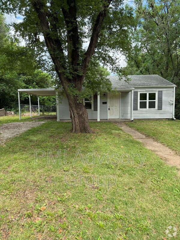Building Photo - 2524 SW Valley Brook Ln