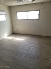 Building Photo - 301 Lance Ave