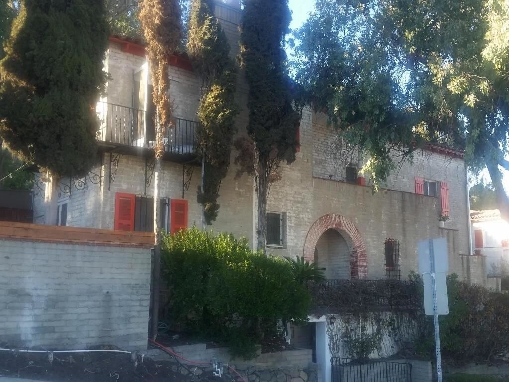 Primary Photo - 1330 Miller Dr