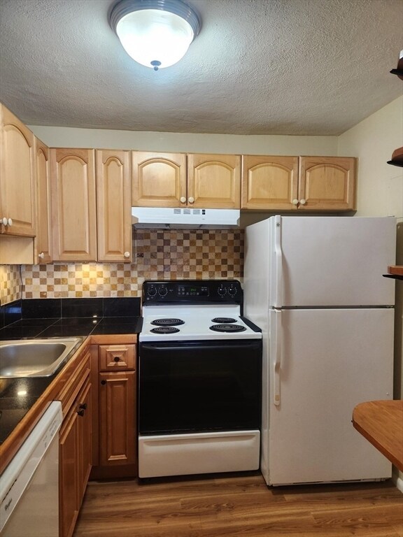 Foto del edificio - 135 Q E Main St