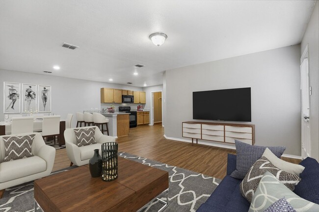 Building Photo - 468 Brookbank Dr