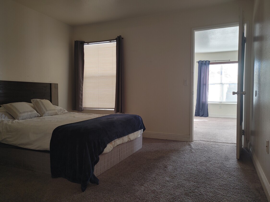 Foto del edificio - 6800 E Lake Mead Blvd