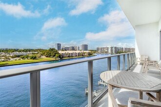 Building Photo - 4010 S Ocean Dr