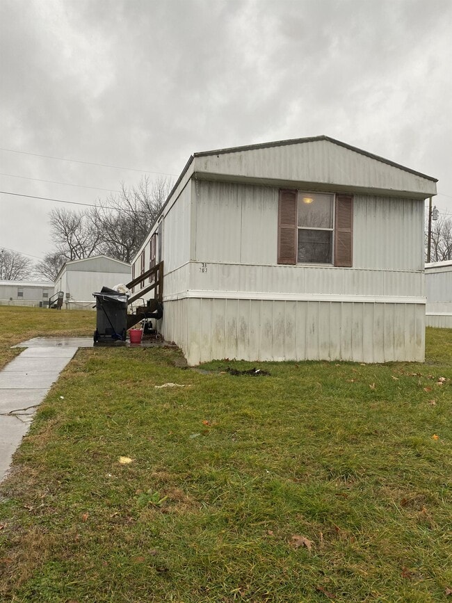 Building Photo - 203 Zackary St