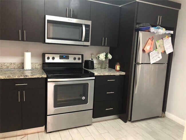 Foto del edificio - 2228 SW 80th Terrace