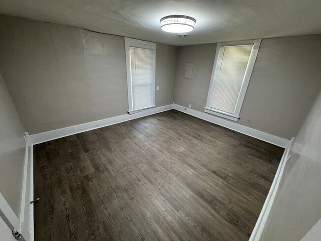 Photo - 1601 Hart St Apartment