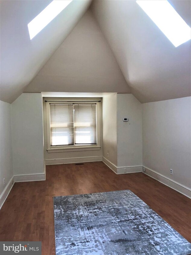 Primary Photo - 139 N Union St
