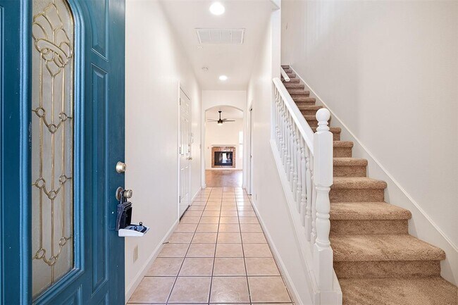 Foto del edificio - 1003 Canyon Edge Dr