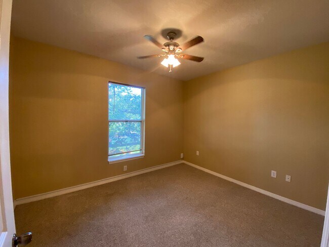 Building Photo - 2 Bedroom, 2 Bath Condo in Southern Dunes