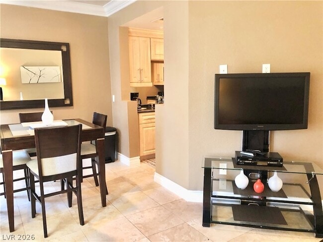 Building Photo - 270 E Flamingo Rd