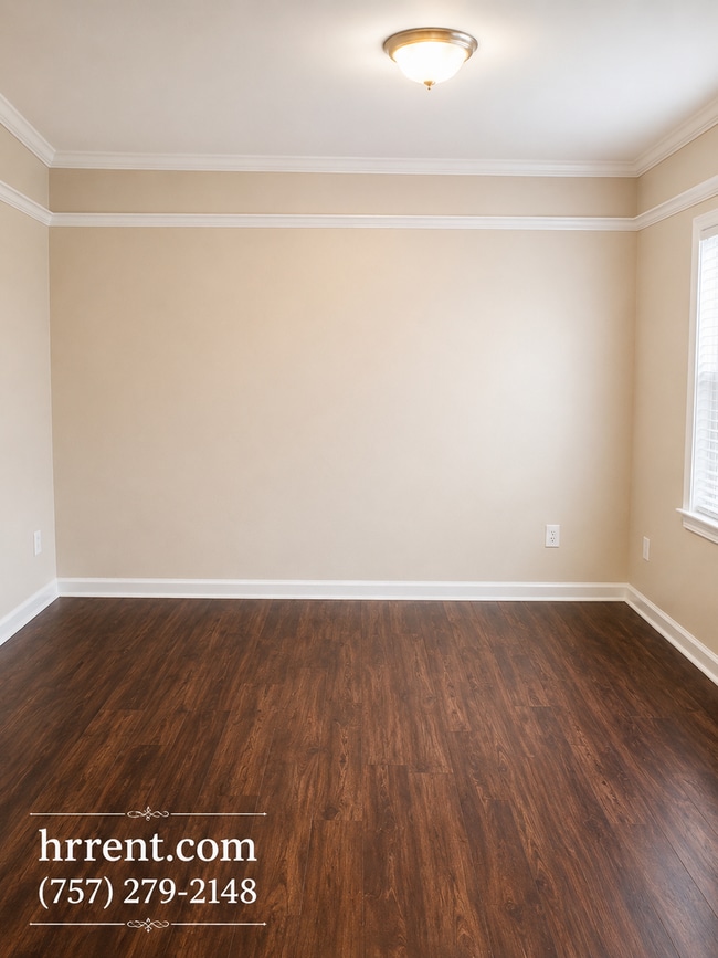 Building Photo - Amazing 3 Bedroom 2 Bathroom  Two-Story Single Family townhome located in the Nottingham-Westmore...
