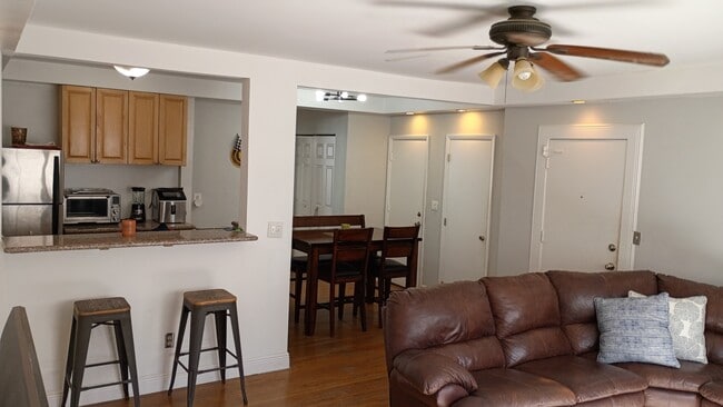 Photo - 1616 Michigan Ave Townhome