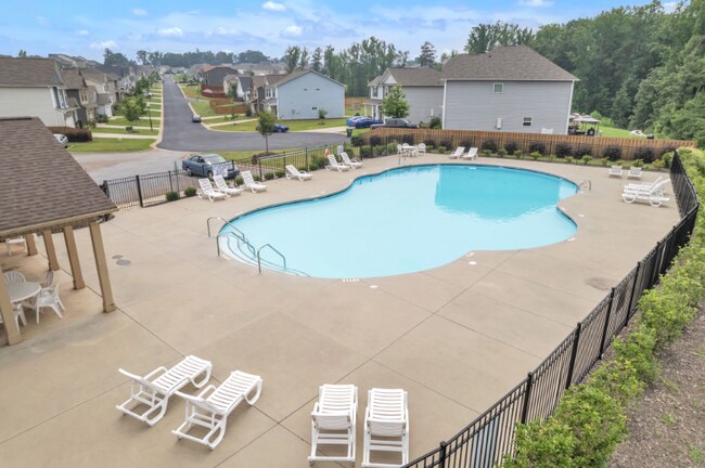 Building Photo - 125 Viewmont Dr