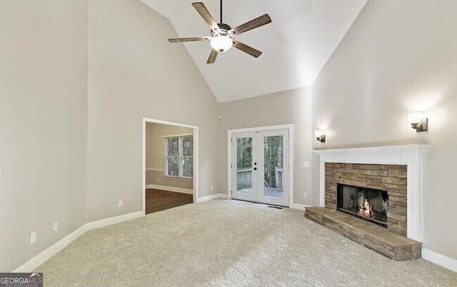 Building Photo - 61 Mulberry Pl