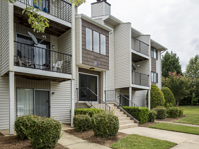 Victoria Park Apartment Homes Rentals - Charlotte, NC | Apartments.com