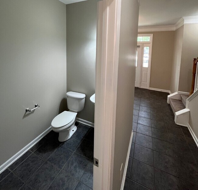 Foto del edificio - 15315 Edgewater Forest Ln