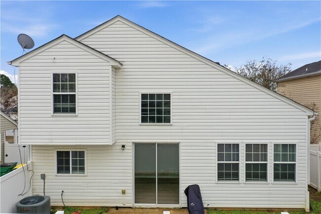 Foto del edificio - 217 Hiawassee Dr