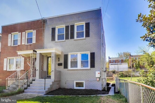 Photo - 4609 Hillside Road SE Unit Townhome